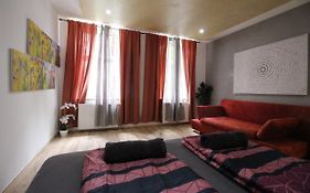 Private Triple Bedroom Rf1